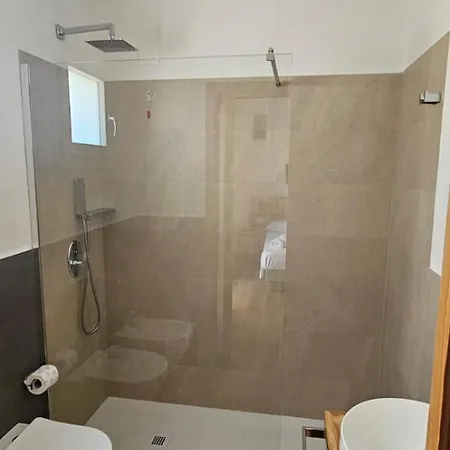 Ermosa Kamp alanı Posada (Sardinia)