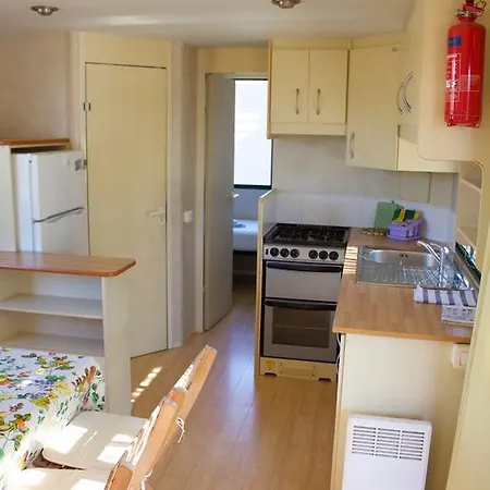 캠프장 Ermosa 포사타